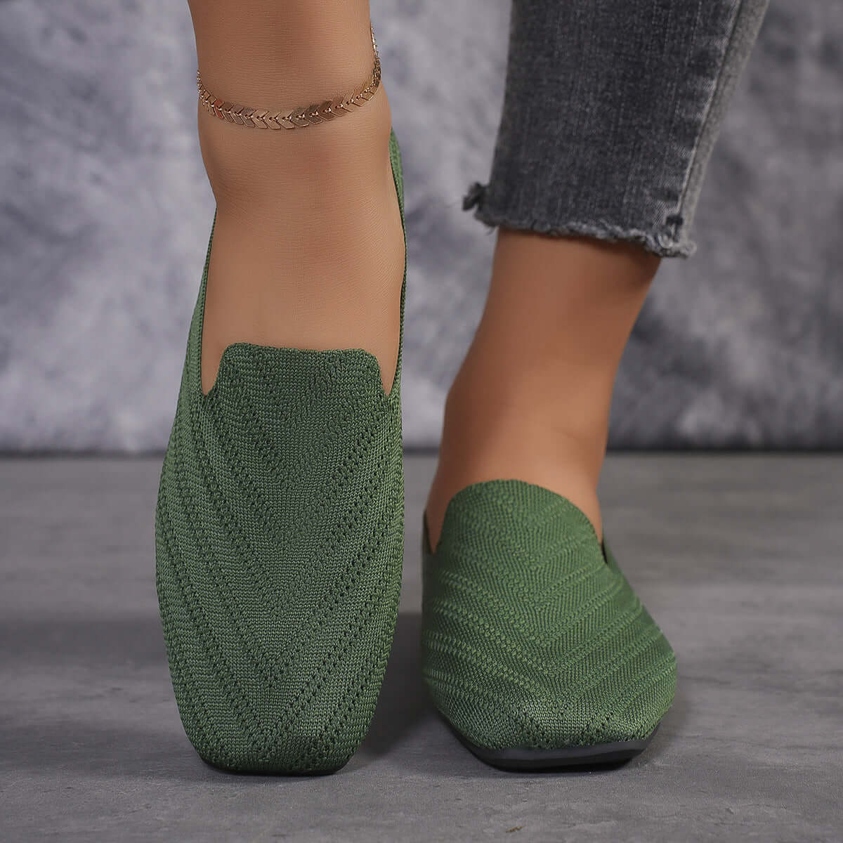 Women flat fly knit plus size shoe