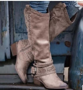 Women's medium boots, Knights' boots