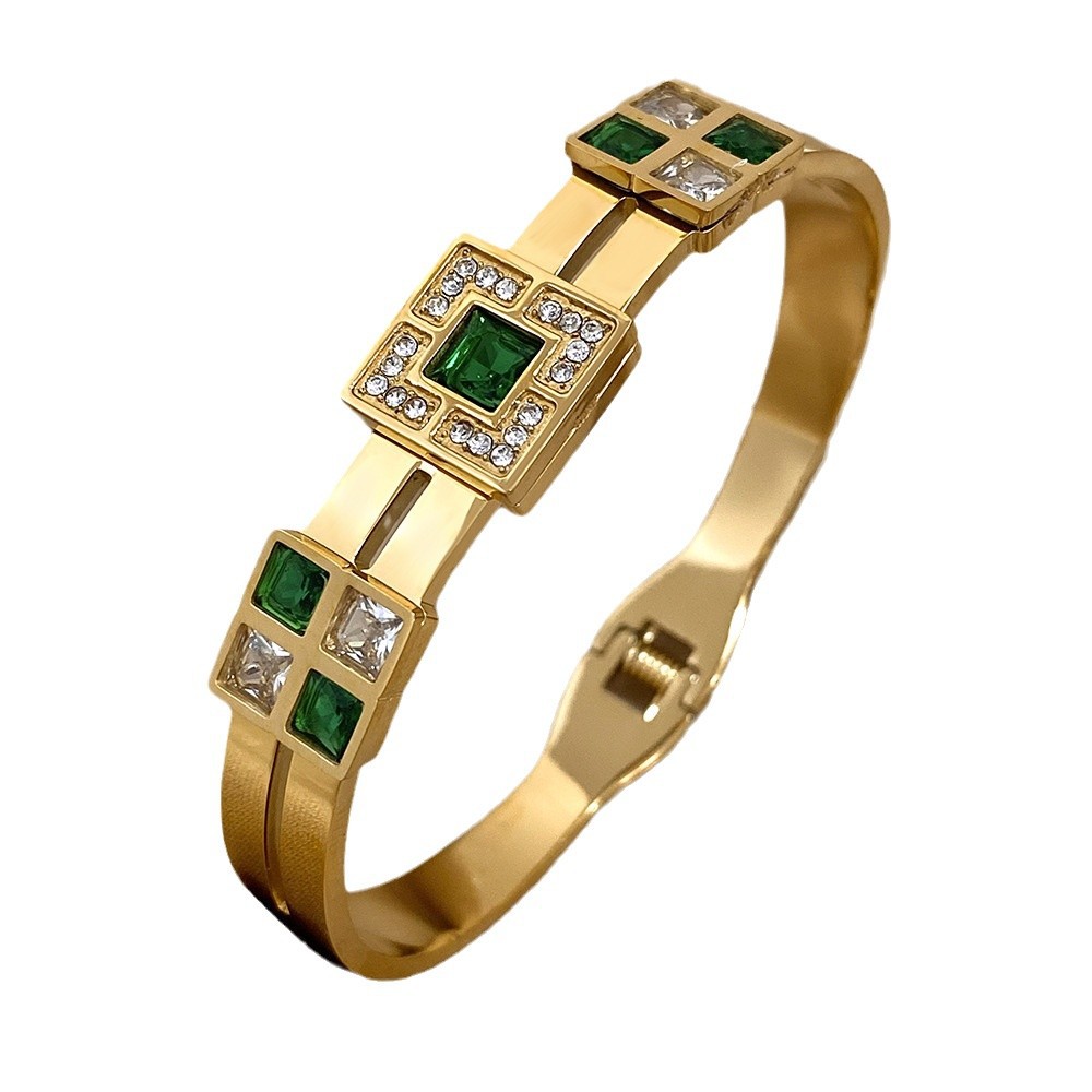 Women's Designer Fashion Jewelry