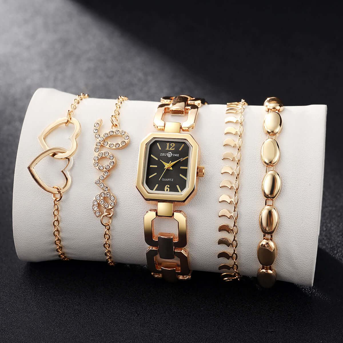 Sleek, Versatile Square Watch Heart-shaped Bracelet