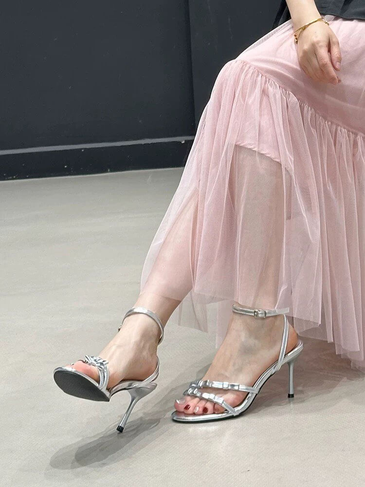 Ladies sharp point slender heel