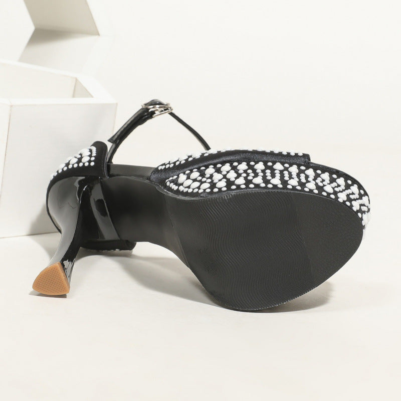 Fashionable Platform ultra-high heels