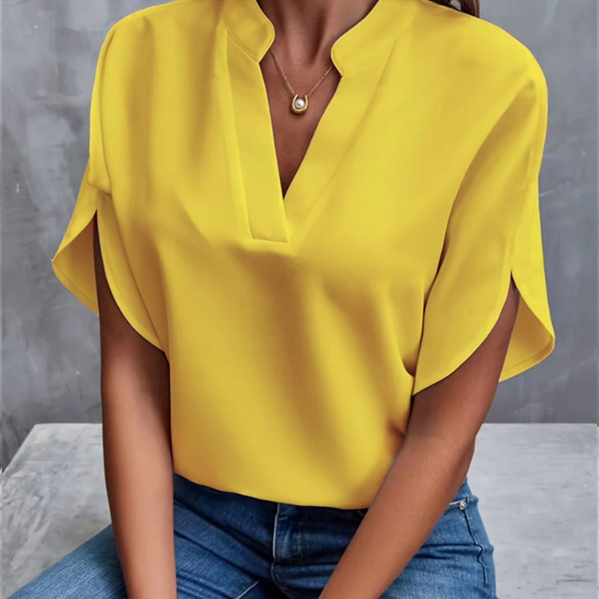 Summer V-neck Short-sleeved Chiffon Shirt
