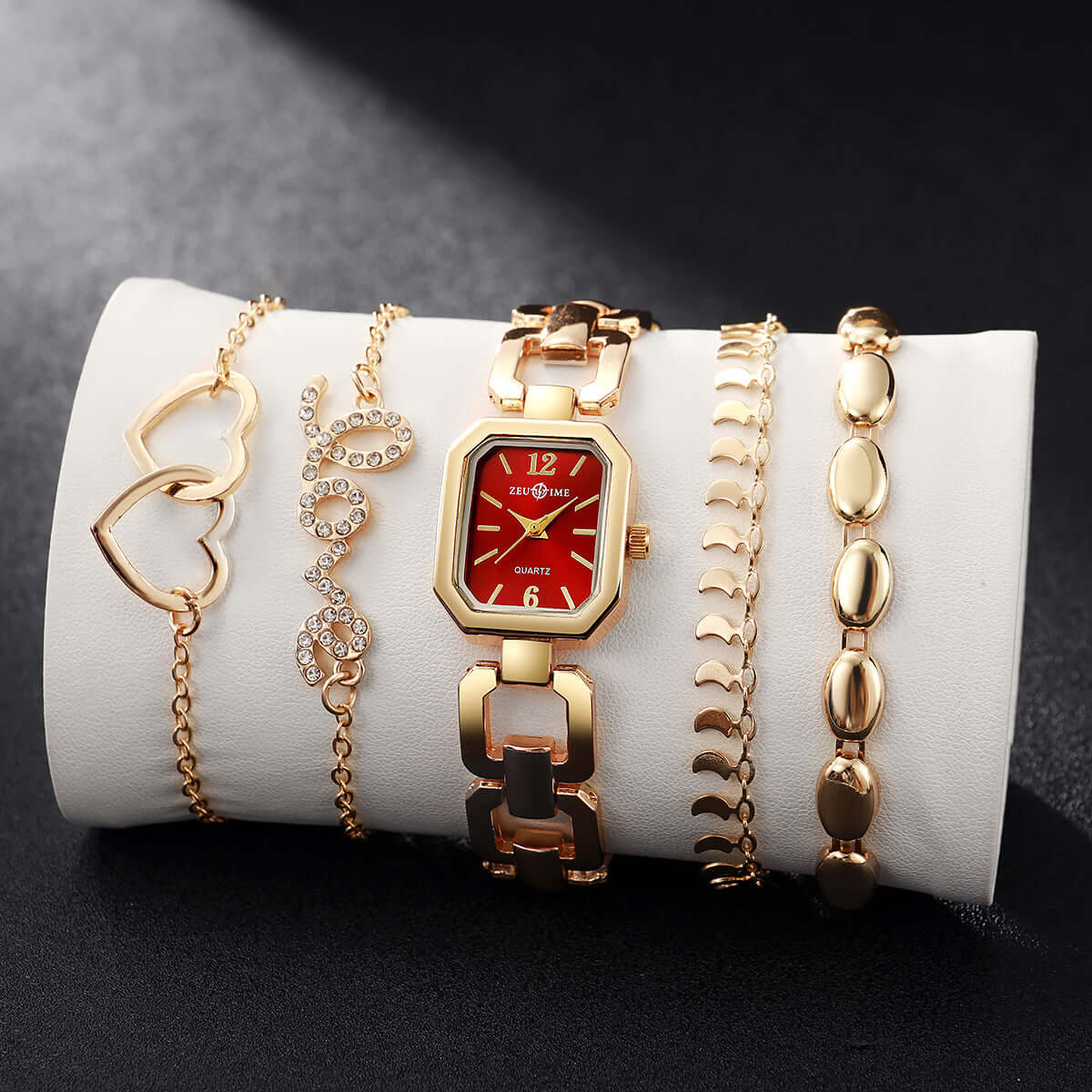 Sleek, Versatile Square Watch Heart-shaped Bracelet