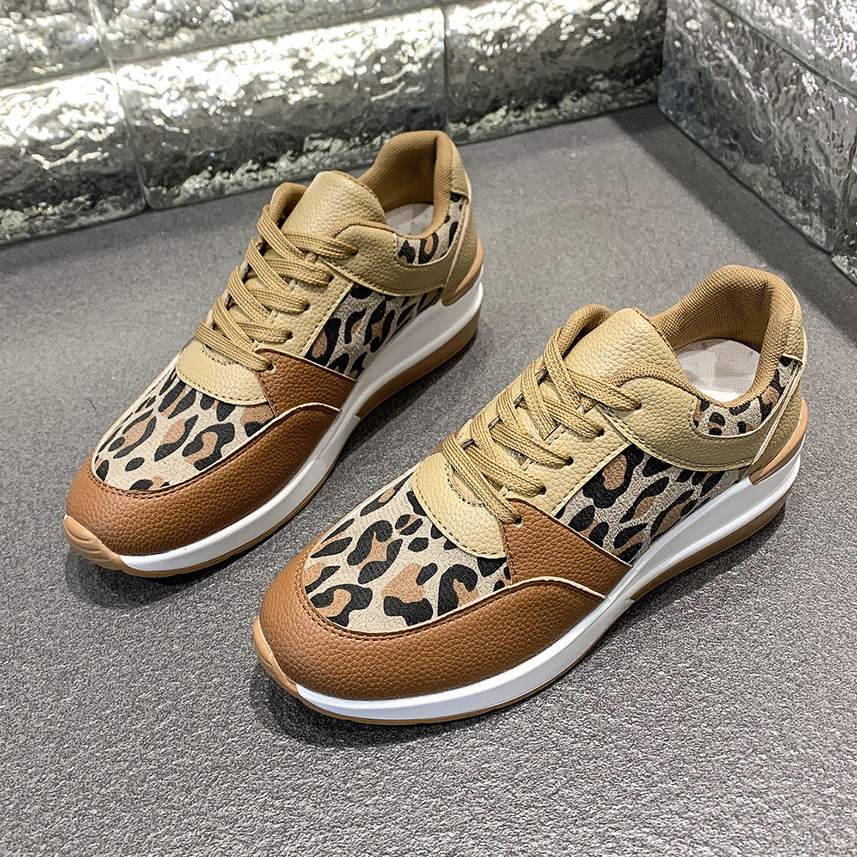 Women's Leopard print wedge sneaker