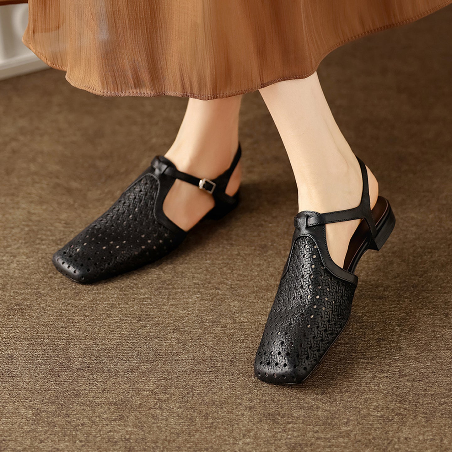 Women's T-strap slingbacks