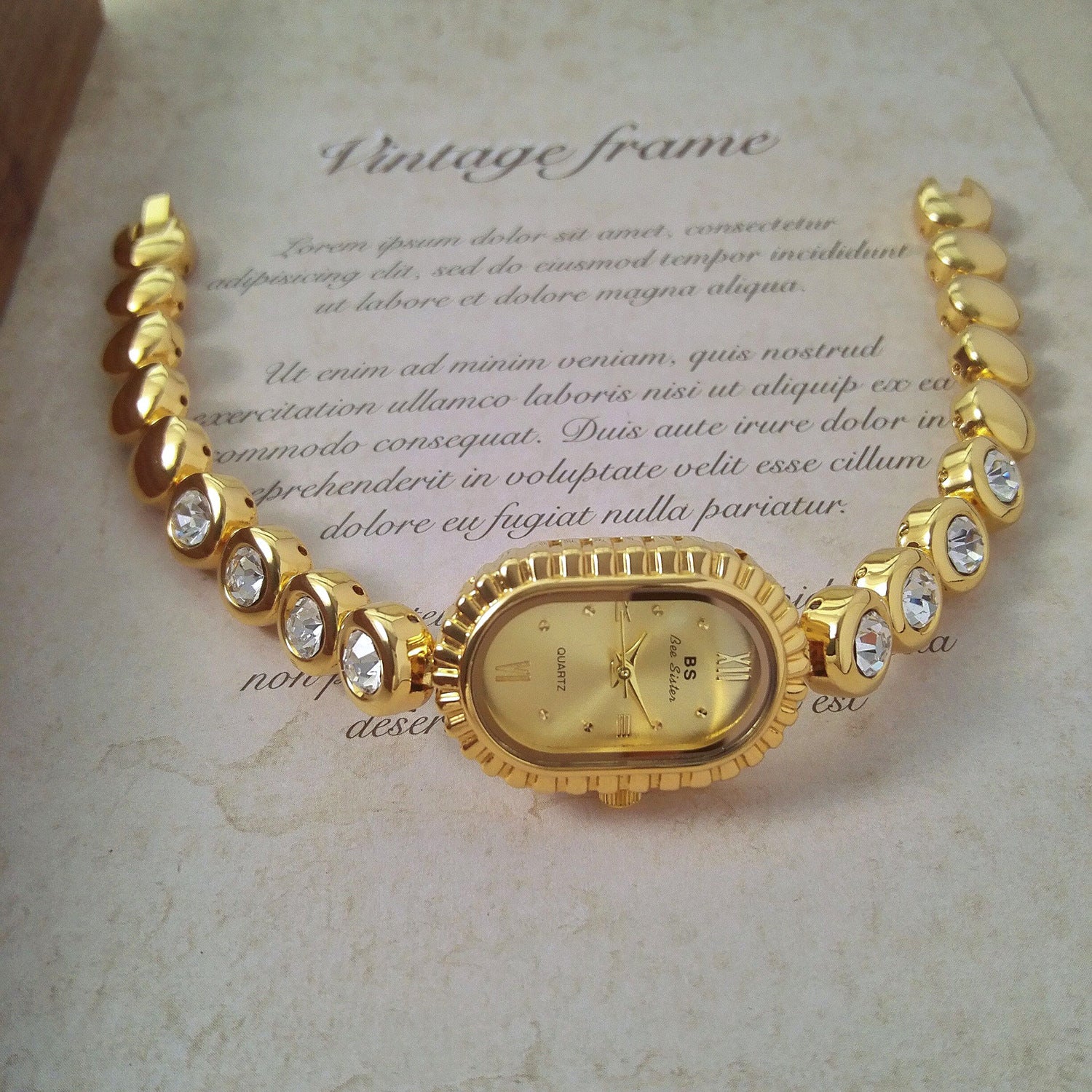 Women's Light-luxury Jewelry Oval-arch Petite Watch